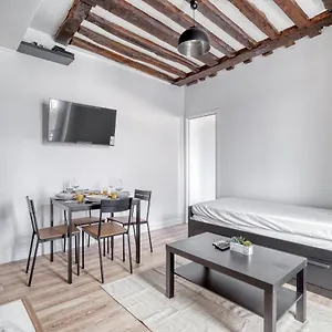 apt-cozy-appart-4-pers-proche-paris-et-transport.fr-paris.fr/